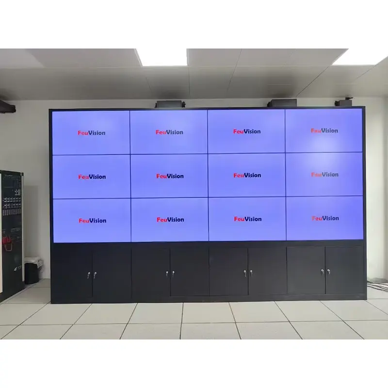 حامل فيديو إل سي دي على الحائط